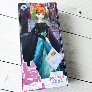 Классическая кукла Дисней Королева Анна (Холодное сердце 2) / Disney Frozen Queen Anna Classic Doll с расческой (30 см)