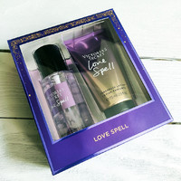 Подарочный набор Victoria's Secret Love Spell (Парфюмированный спрей и лосьон по 75 ml)