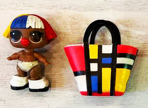 БУ Кукла L.O.L. Surprise! Under Wraps Series 4 — Lil Pop Heart Сестренка Поп Арт 4 см (MGA Entertainment) в комплекте с сумкой и обувью
